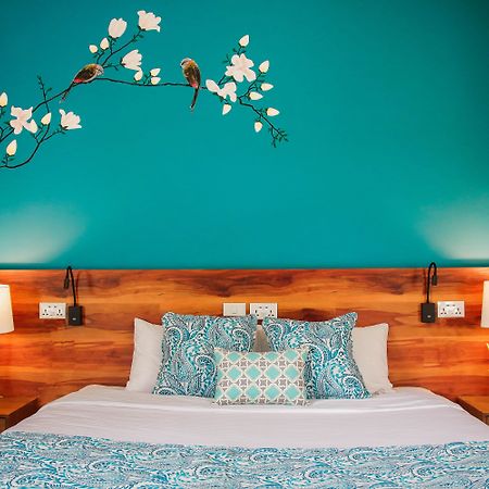 Hotel Kimberly Tagaytay Тагайтай Экстерьер фото