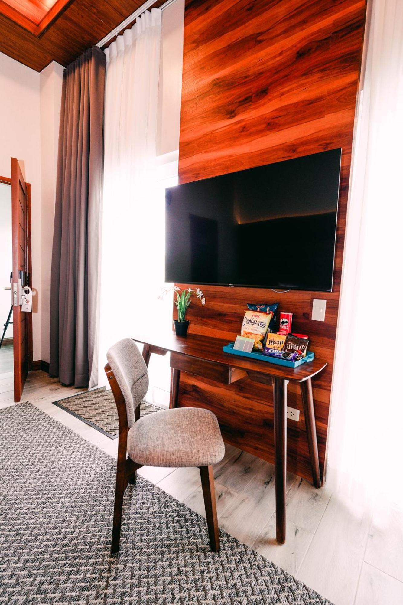 Hotel Kimberly Tagaytay Тагайтай Экстерьер фото
