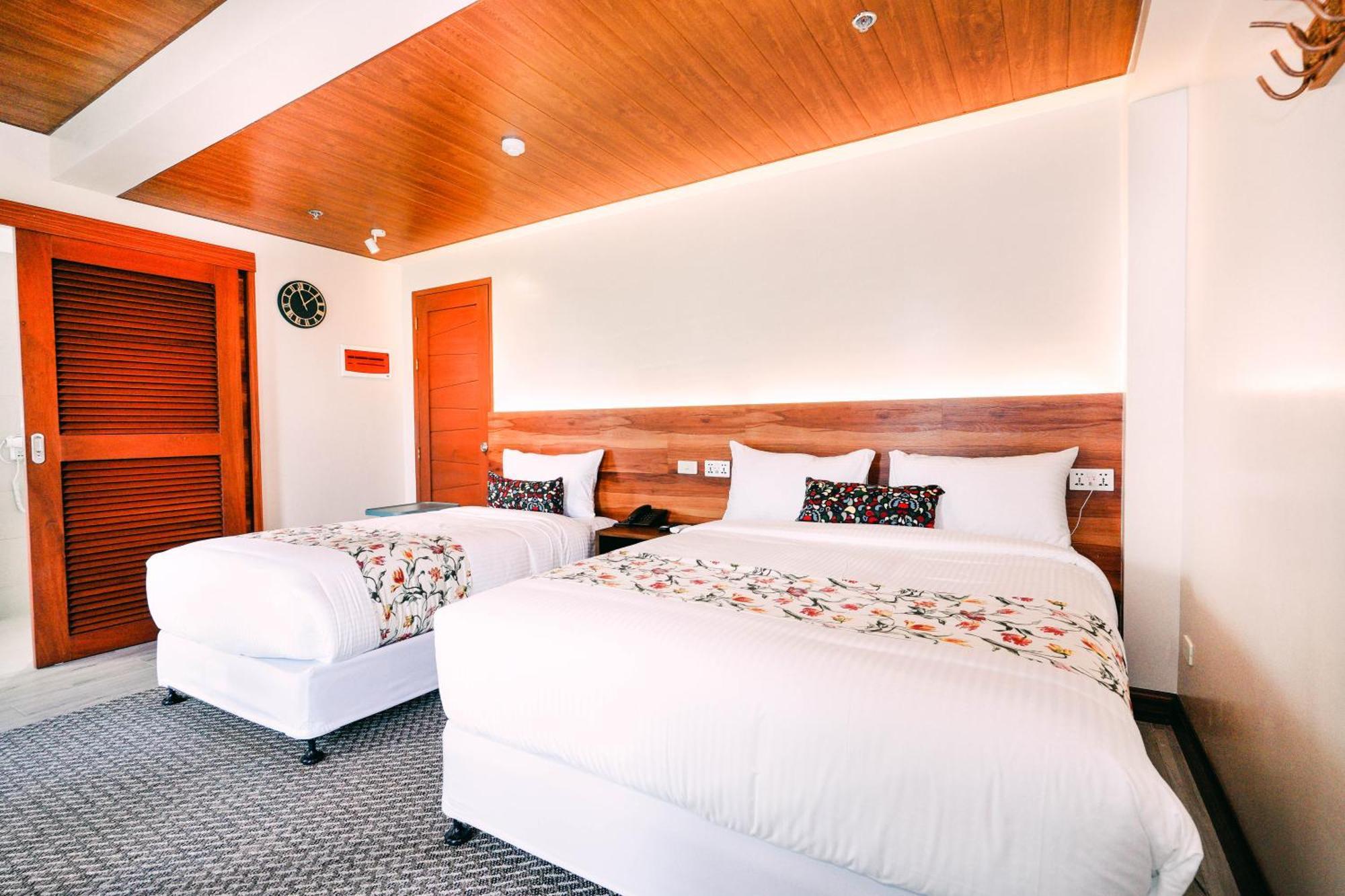 Hotel Kimberly Tagaytay Тагайтай Экстерьер фото