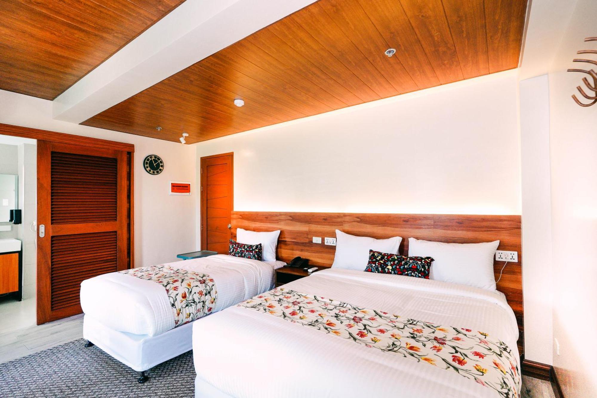 Hotel Kimberly Tagaytay Тагайтай Экстерьер фото